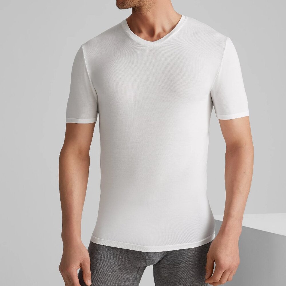 Tommy John "Second Skin" Stay-Tucked T-Shirt